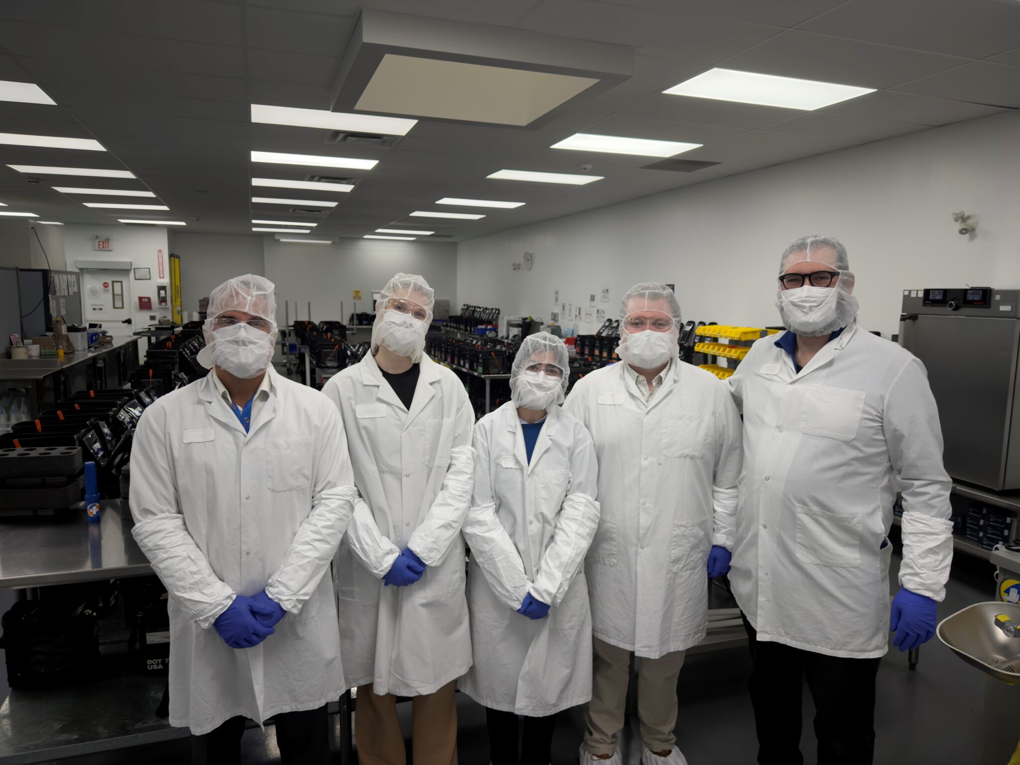 Isologic Radiopharma The CNIC team tours Isologic Innovative Radiopharmaceuticals’ facility ...